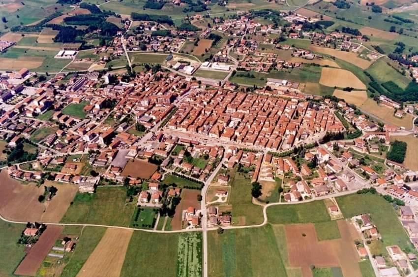 فيلا Astixio San Damiano dʼAsti المظهر الخارجي الصورة